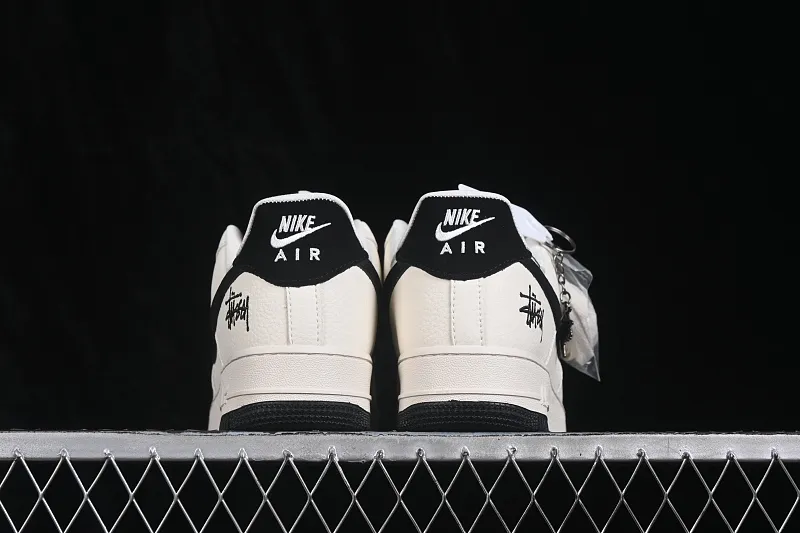 All categories Nk Air Force 1 Air Force series Nk Air Force 1 Low Air Force low-top Nike Air Force 1'07 Low joint model Air Force 1 low-top casual sneakers DN1688-820